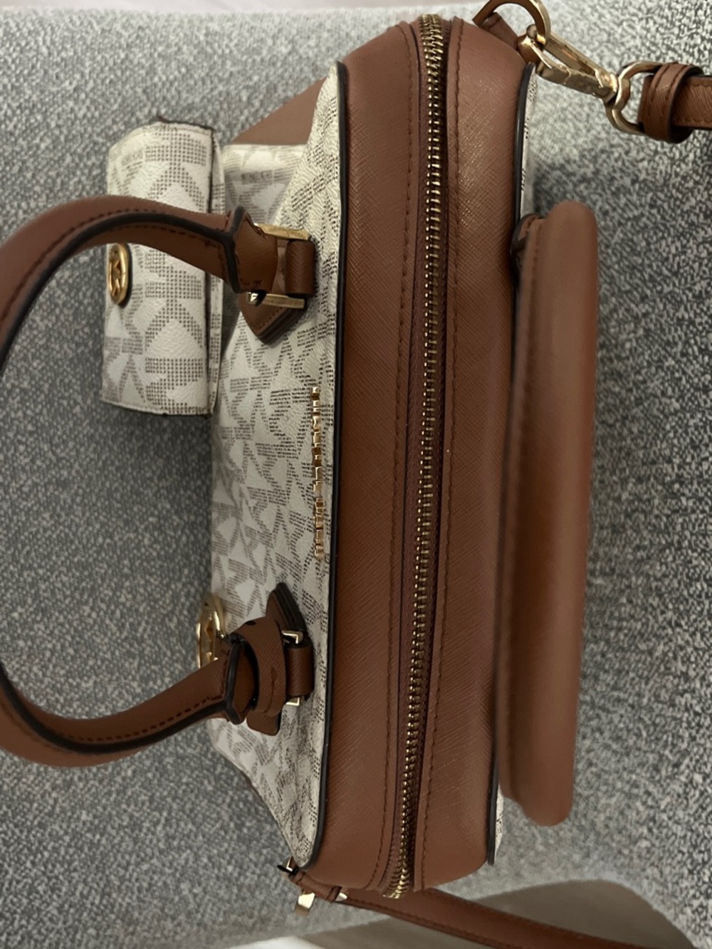 Michael Kors Cream Signature MK Satchel with Brown Trim and Wallet - Picture 9 of 16